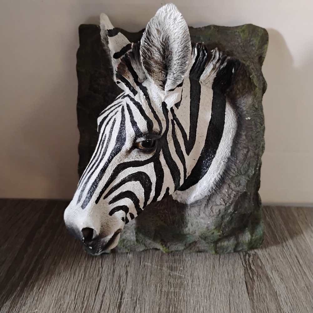 Zebra Resin Head Figure Plaque